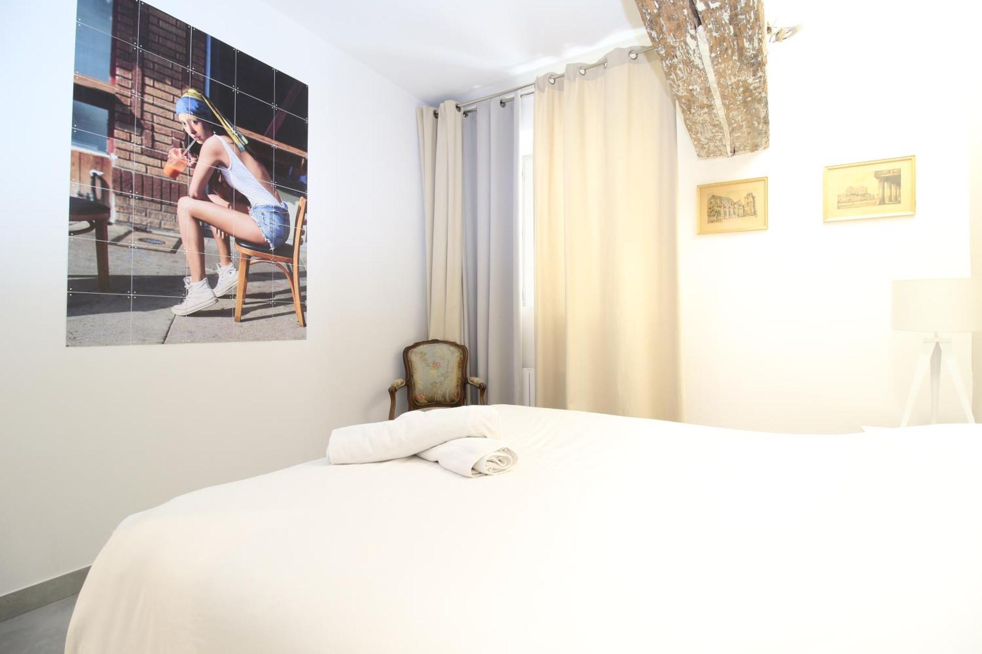 T3 Appartement Hypercentre Proche Commerce- Parking - 2 Chambres Wifi Gratuit อาวีญง ภายนอก รูปภาพ