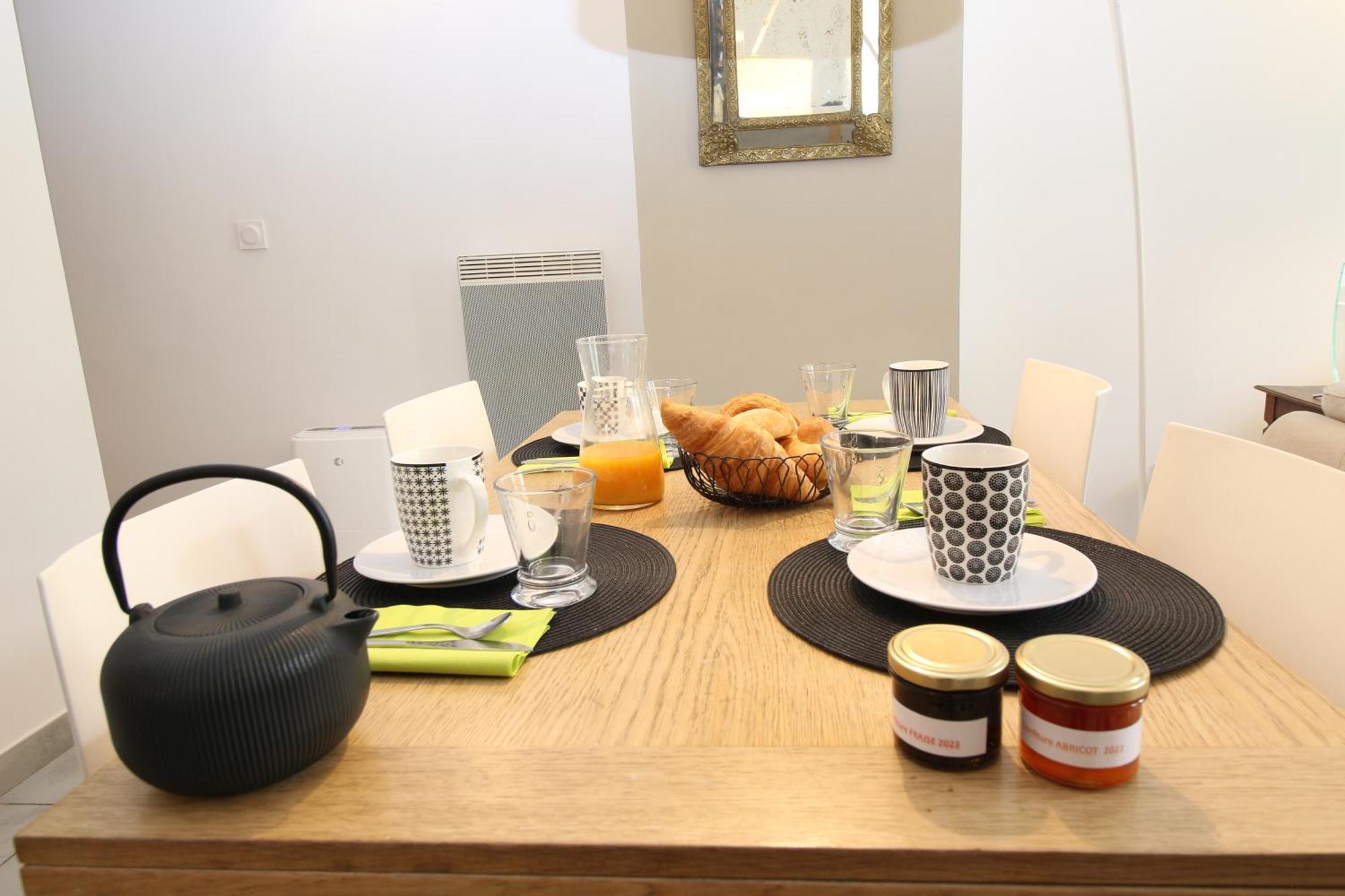T3 Appartement Hypercentre Proche Commerce- Parking - 2 Chambres Wifi Gratuit อาวีญง ภายนอก รูปภาพ