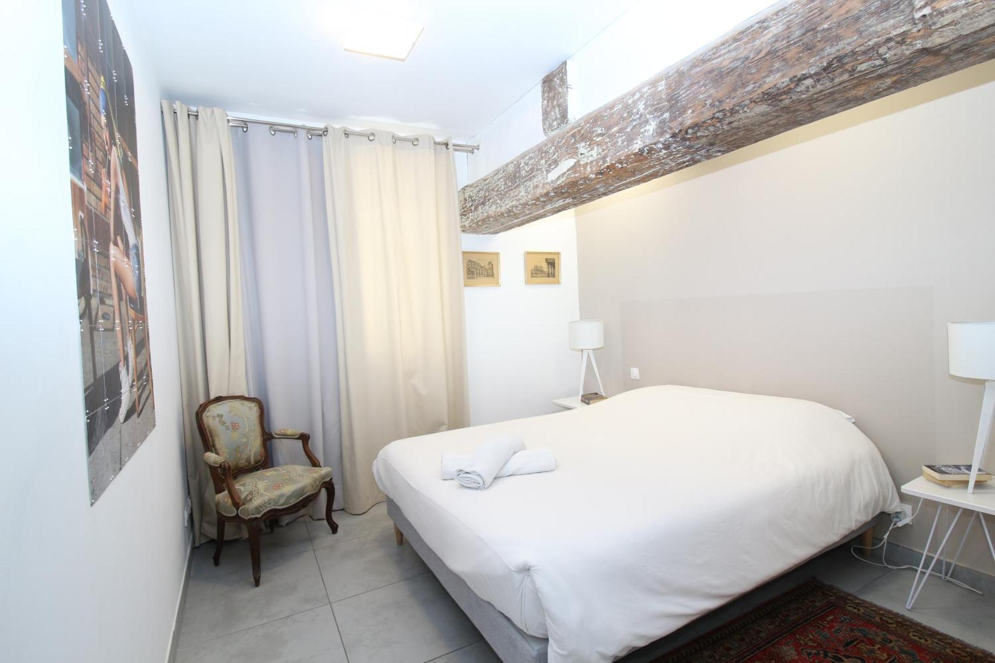 T3 Appartement Hypercentre Proche Commerce- Parking - 2 Chambres Wifi Gratuit อาวีญง ภายนอก รูปภาพ