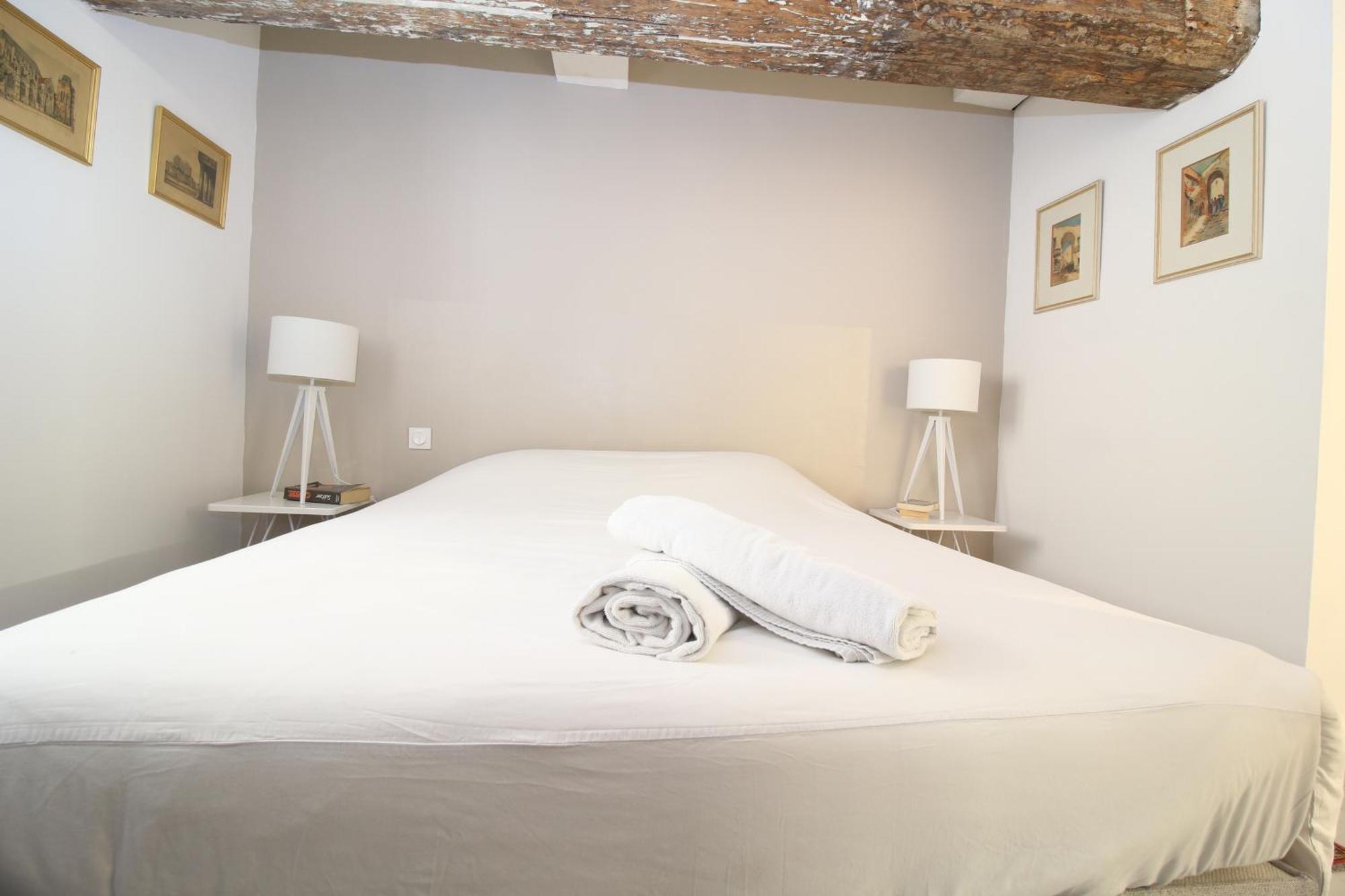 T3 Appartement Hypercentre Proche Commerce- Parking - 2 Chambres Wifi Gratuit อาวีญง ภายนอก รูปภาพ