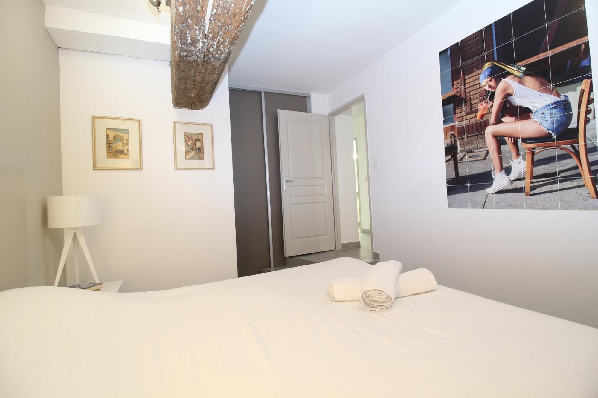 T3 Appartement Hypercentre Proche Commerce- Parking - 2 Chambres Wifi Gratuit อาวีญง ภายนอก รูปภาพ