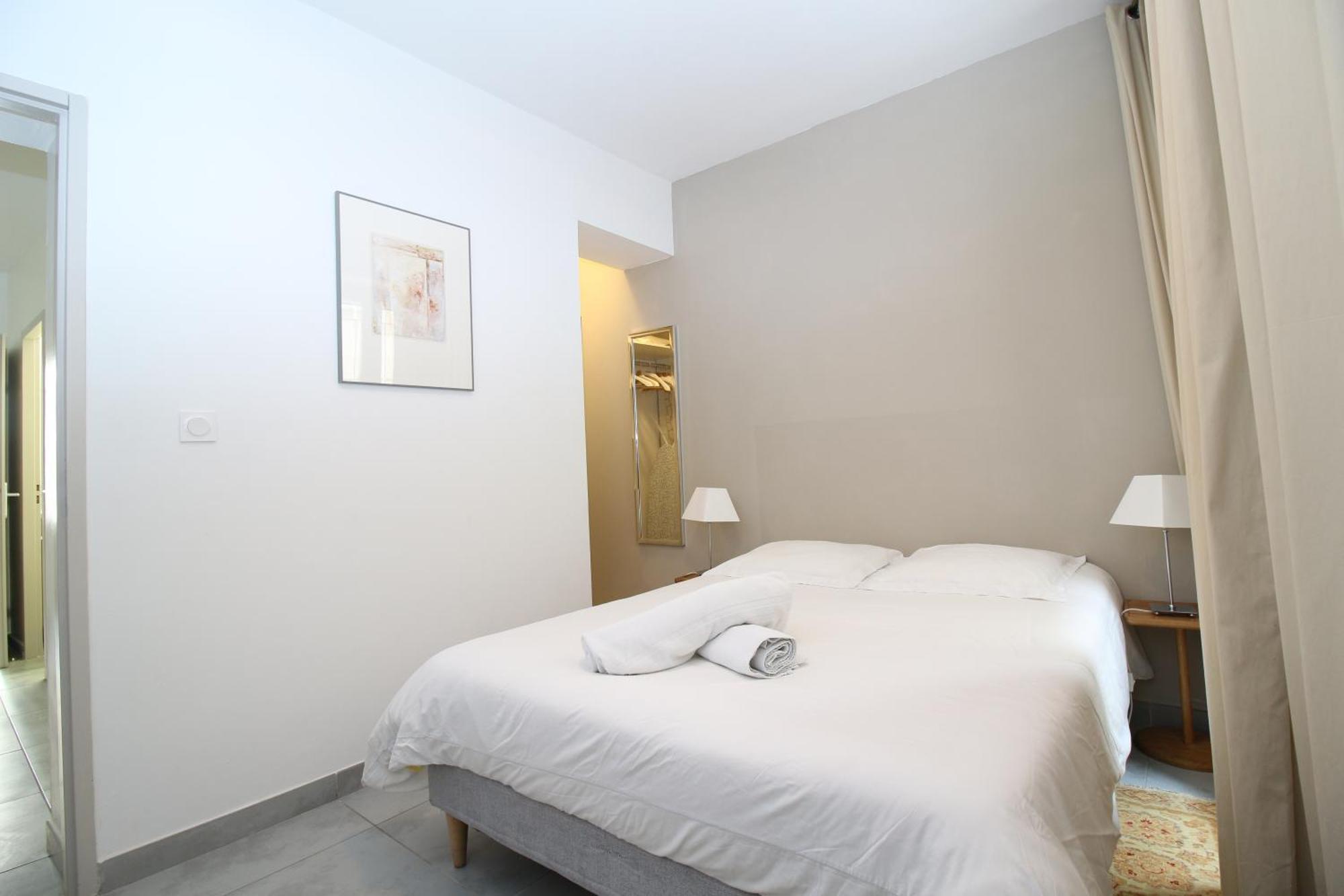 T3 Appartement Hypercentre Proche Commerce- Parking - 2 Chambres Wifi Gratuit อาวีญง ภายนอก รูปภาพ